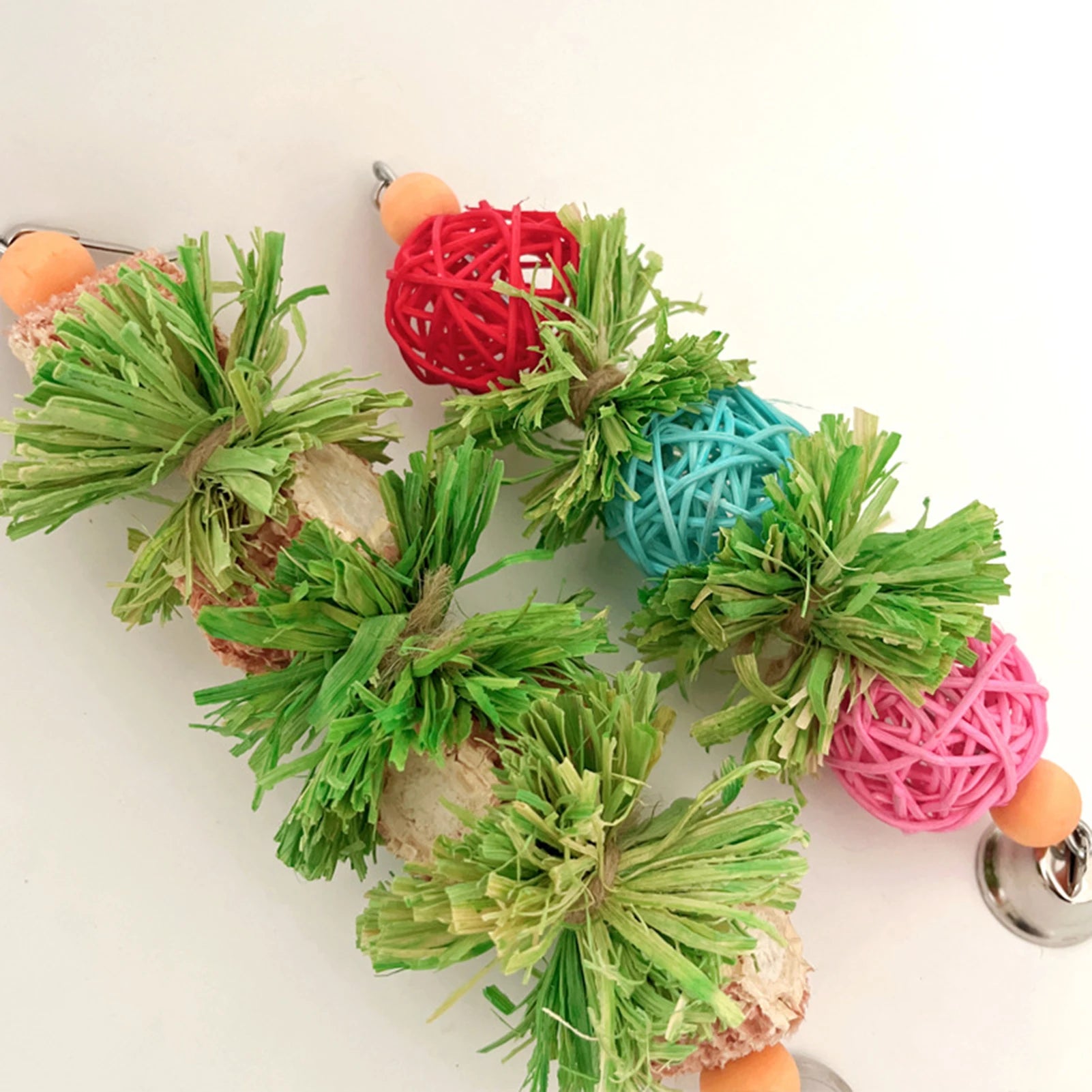 Parrot Chew Toys Natural Corn Husk Ball and Cob String for Cockatiel Lovebird Budgie Cage Hanging Foraging Interactive Bird Toys